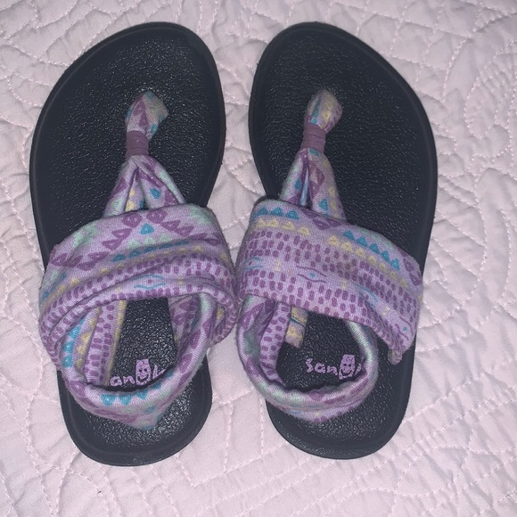 Sanuk Other - ⚡️toddler Sanuk sandals⚡️